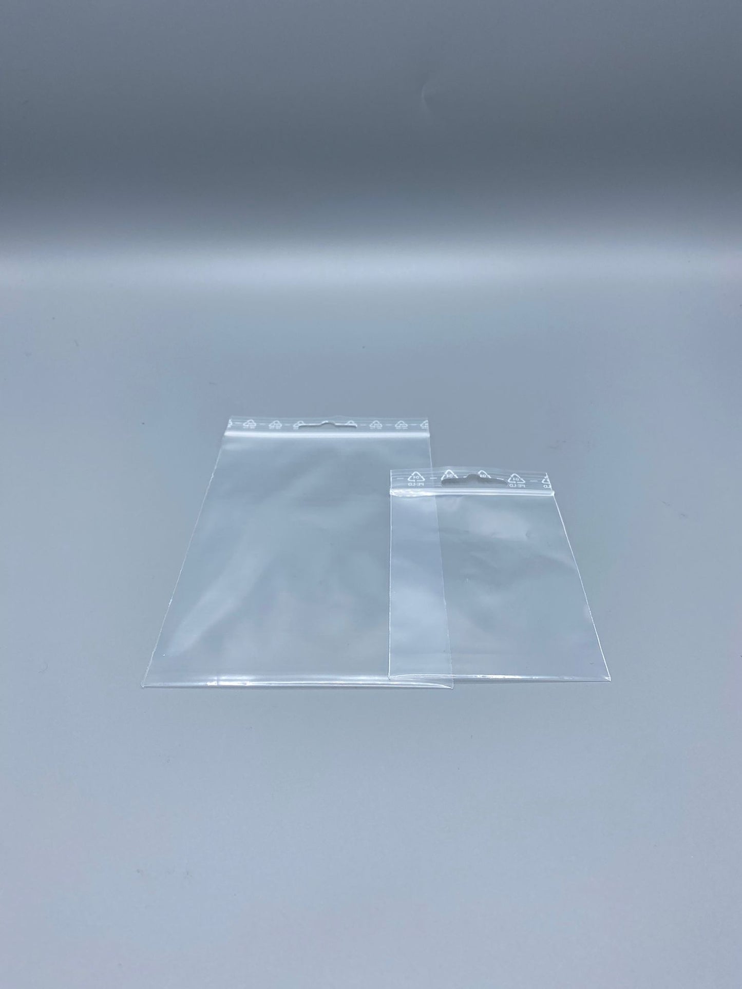 LDPE-Druckverschlussbeutel 90µ transparent Eurolochung
